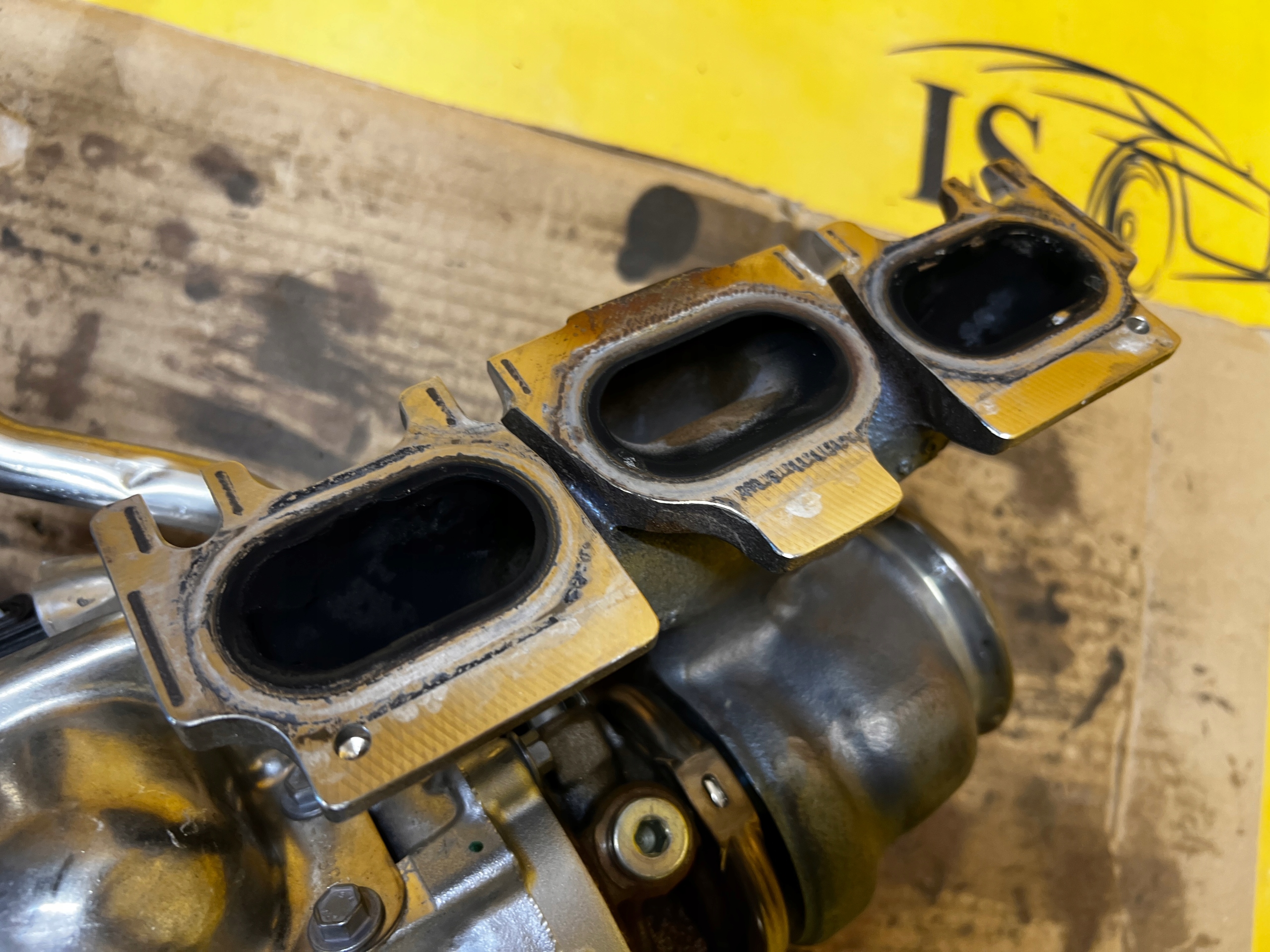 TURBOSPRĘŻARKA TURBO TURBINA KOLEKTOR RENAULT 1.3 TCE