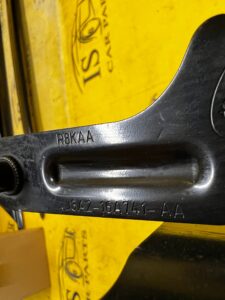 WSPORNIK MOCOWANIE BLACHA RANGE ROVER VELAR L560