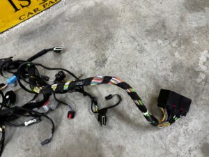 WIĄZKA PRZEWODÓW INSTALACJA DESKI FORD FIESTA MK8