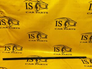 LISTWA ZGARNIAJĄCA SZYBY DRZWI PRZÓD LEWY LEWA BMW 3 E92 COUPE E93 CABRIO