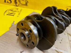 WAŁ KORBOWY SILNIKA CITROEN PEUGEOT 1.6 THP 5G01 10FJCC