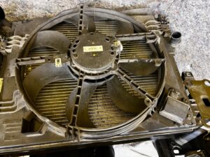 PAS PRZEDNI BELKA CHŁODNICE INTERCOOLER RENAULT MEGANE IV 1.5 DCI 1.2 TCE