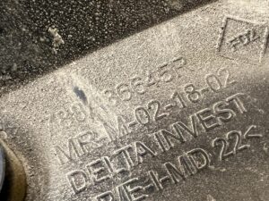 LISTWA BŁOTNIKA TYŁ TYLNA LEWY LEWA DACIA SANDERO III STEPWAY