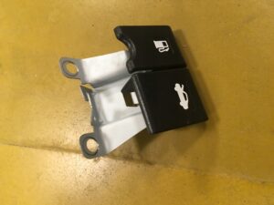 CIĘGNO KLAPKI WLEWU PALIW MASKI NISSAN X-TRAIL T32