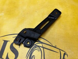 MOCOWANIE WSPORNIK UCHWYT BŁOTNIKA PRZÓD LEWY LAND ROVER DISCOVERY 5 V L462