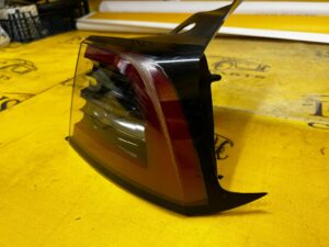 LAMPA TYŁ TYLNA PRAWY PRAWA TESLA MODEL 3 PRZEDLIFT
