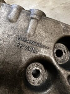 ŁAPA WSPORNIK SILNIKA RENAULT DACIA MERCEDES NISSAN 1.5 BLUE DCI