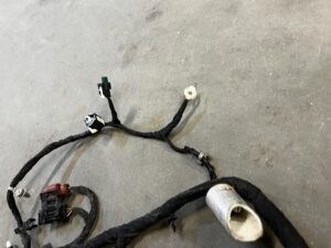 OKABLOWANIE WIĄZKA KOMORY SILNIKA FORD ESCAPE MK4 1.5 EB