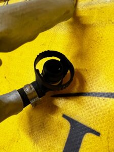 PRZEWÓD RURA PODCIŚNIENIOWY POWIETRZA BMW M5 F90