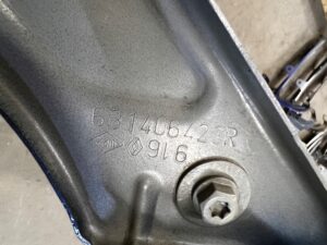 WSPORNIK MOCOWANIE BŁOTNIKA PRZÓD PRAWY RENAULT MEGANE IV RPR TERPR