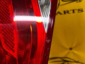 PRAWA TYLNA LAMPA W KLAPE AUDI A4 B8 SEDAN
