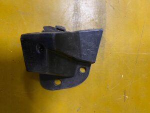 LEWY ŚLIZG ZDERZAKA TYŁ MOCOWANIE FORD FIESTA MK8