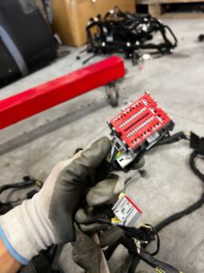 OKABLOWANIE WIĄZKA INSTALACJA WNĘTRZA FORD ESCAPE MK4