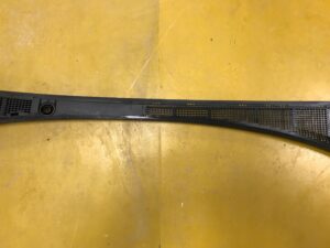 GÓRNE PODSZYBIE PLASTIKOWE RENAULT MEGANE IV