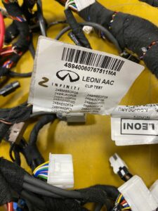 WIĄZKA INSTALACJA BEZPIECZNIKI KABINY INFINITI Q30