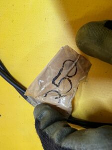 LINKA CIĘGNO MASKI INFINITI Q50