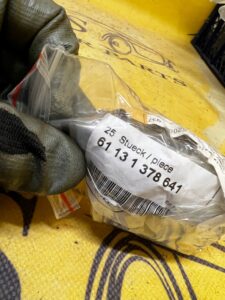 20 X MOCOWANIE UCHWYT ZACZEP BMW NOWE OEM