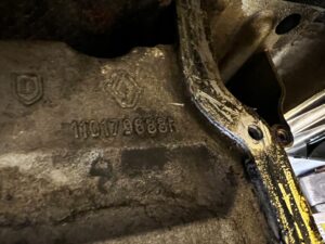 KARTER MISKA MISA OLEJU OLEJOWA RENAULT 0.9 TCE H4BB408