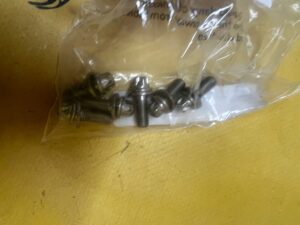 3 X ŚRUBA TURBOSPRĘŻARKI BMW B37B B47 B47B B47D B47E NOWA OEM