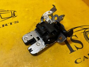 ZAMEK KLAPY BAGAŻNIKA AUDI A6 C7 A8 D4 A8 4H0 A3 8V SEDAN
