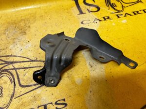 WSPORNIK MOCOWANIE BŁOTNIKA PRAWY BMW SERIA 1 F40