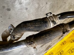 RURA RURKA PRZEWÓD WĄŻ WODY CHŁODZENIA AUDI Q7 4M0 3.0 TDI