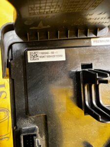 STEROWNIK MODUŁ NISKONAPIĘCIOWY NADWOZIA PRAWY TESLA MODEL 3 PRZEDLIFT 2WD