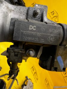 POMPKA CZUJNIKI ZAWÓR PODCIŚNIENIA WSPORNIK RENAULT 1.6 DCI