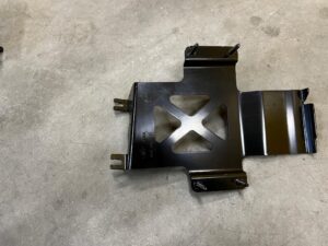 UCHWYT WSPORNIK MOCOWANIE STEROWNIKA SILNIKA LAND ROVER DISCOVERY 5 V L462