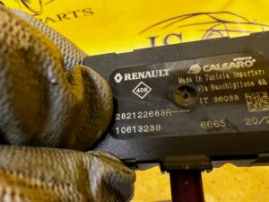 MODUŁ STEROWNIK ANTENY DACIA SANDERO III 2023R