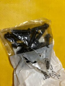 5 X ŚRUBA POMPY PRÓŻNIOWEJ M8X35 BMW NOWA OEM