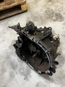 MANUALNA SKRZYNIA BIEGÓW PEUGEOT 308 II T9 1.6 E-HDI 20ET04