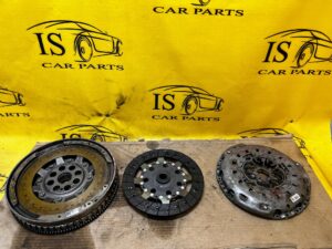 ZESTAW SPRZĘGŁO DOCISK DWUMASA RENAULT 1.6 DCI