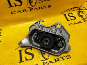 ŁAPA PODUSZKA SKRZYNI DACIA DUSTER II 17-