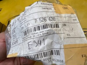 OSŁONA ŁOŻYSKA CENTRALNEGO WAŁU BMW 1 E81 3 E90 5 F10 7 F01 X1 E84 NOWA OEM