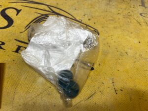 ZAŚLEPKA ZABEZPIECZENIE SKRZYNI BIEGÓW MANUALNEJ BMW NOWA OEM