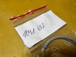 2 X PIERŚCIEŃ ROZPRĘŻNY PRZEGUBU TYŁ BMW 5 E39 E60 7 E38 X5 E53 NOWY OEM