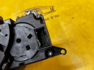 PANEL WYBIERAK AUTOMATYCZNEJ SKRZYNI BIEGÓW FORD FUSION LIFT USA