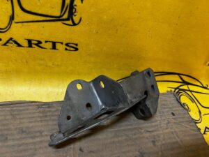 BELKA WSPORNIK SKRZYNI BIEGÓW AUDI A8 D4 4H