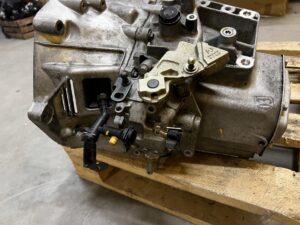 SKRZYNIA BIEGÓW MANUALNA 6 BIEGÓW 20EA52 PEUGEOT 308 II T9 1.2 THP