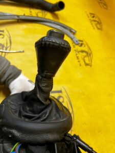 GAŁKA WYBIERAK SKRZYNI BIEGÓW AUTOMAT CHEVROLET CORVETTE C5 97-04