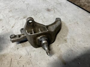 ŁAPA PODPORA WSPORNIK SKRZYNI BIEGÓW RENAULT MEGANE IV 1.6 TCE