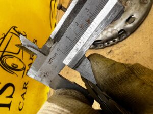 ZESTAW SPRZĘGŁO DOCISK DWUMASA RENAULT 1.6 DCI