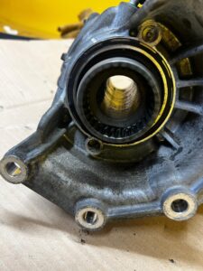 SKRZYNIA ROZDZIELCZA REDUKTOR FORD FUSION LIFT USA 2.0 ECOBOOST