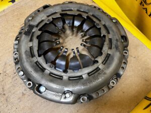 ZESTAW SPRZĘGŁO DOCISK DWUMASA RENAULT 1.2 TCE