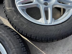 KOŁA FELGI OPONY CAŁOROCZNE ZIMOWE FORD FIESTA MK7 185/60 R15