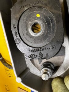 ŁAPA PODUSZKA SKRZYNI BIEGÓW DACIA SANDERO III 1.0 TCE