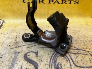 ŁAPA WSPORNIK PODPORA PÓŁOSI MERCEDES RENAULT DACIA 1.5 DCI 1.5 BLUE DCI