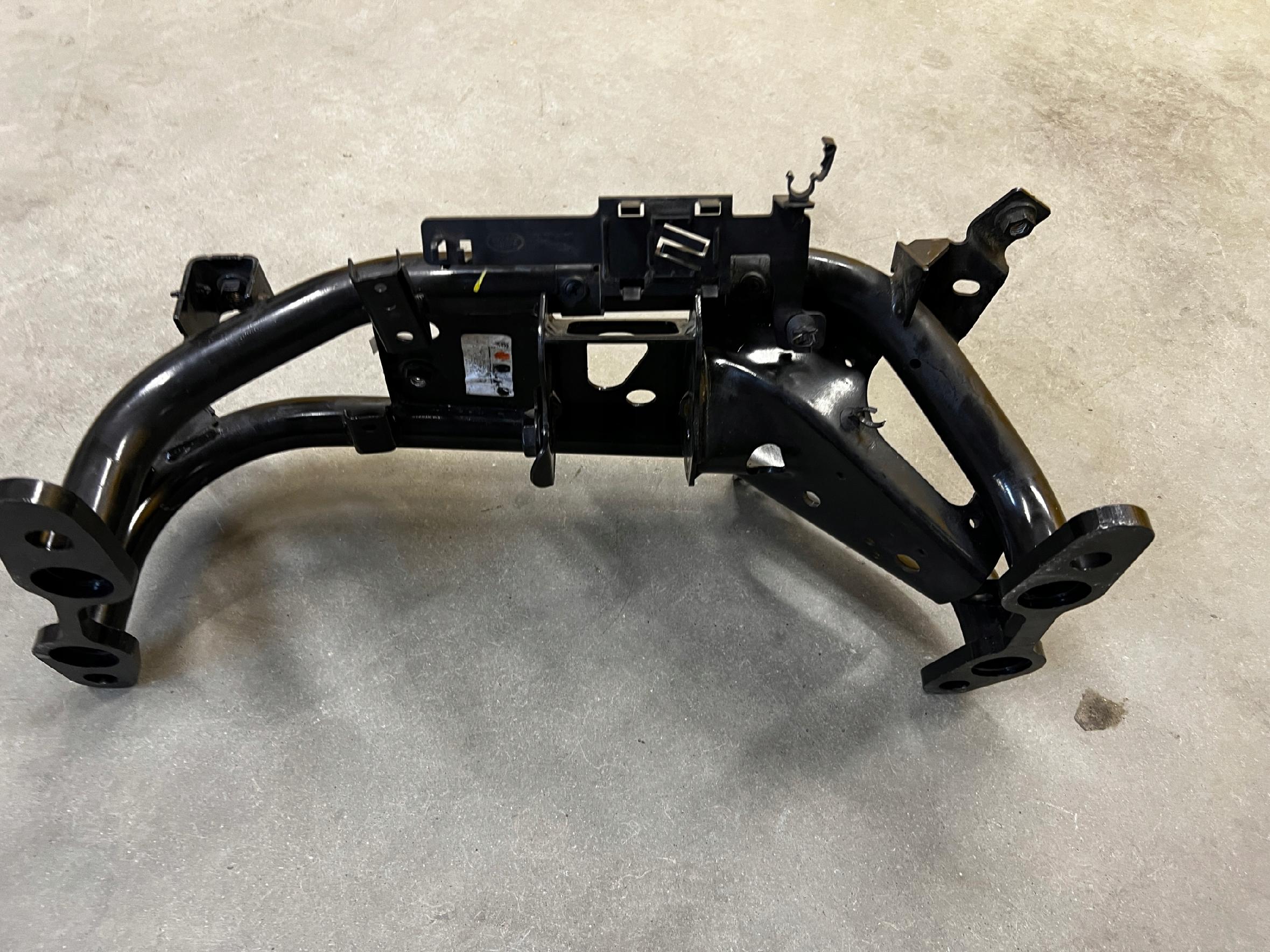 WSPORNIK ŁAPA SKRZYNI BIEGÓW LAND ROVER DISCOVERY 5 V L462