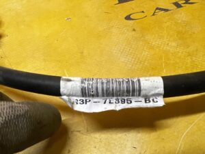 LINKA CIĘGNO WYBIERAKA SKRZYNI BIEGÓW AUTOMAT FORD MUSTANG VI